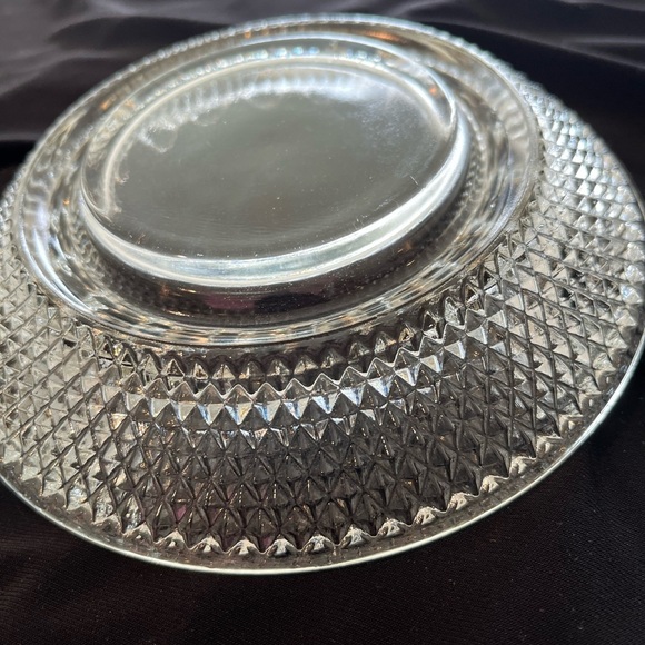 Vintage clear glass ashtray- Mid Century Modern - Picture 3 of 3